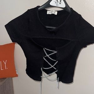 CUT OUT CHAIN CROP TOP BLK SIZE S